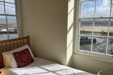 Bedroom 5.jpg