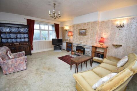 Living Room.JPG