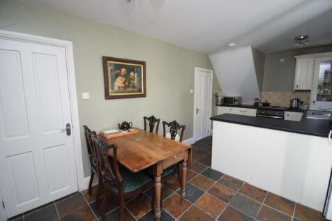 Kitchen Breakfast Room.JPG