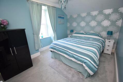 Bed 2.JPG