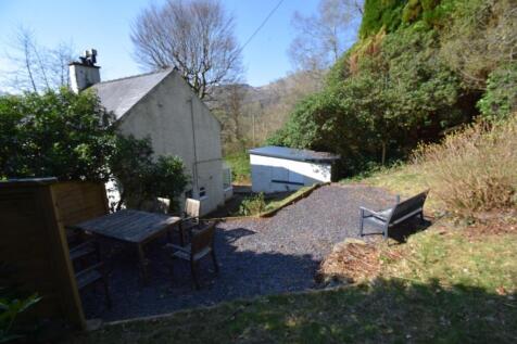 Rear Garden (4).JPG