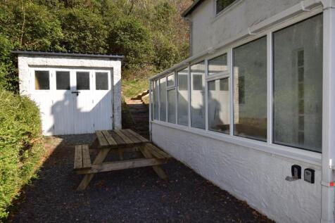 Side Patio &amp; Garage.JPG