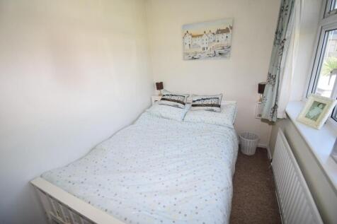 Bed 1.JPG