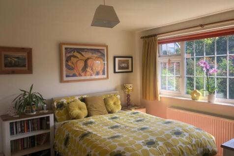 Bedroom 1.jpg