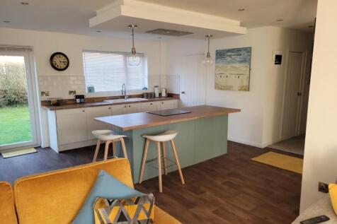 Kitchen from Lounge.jpg