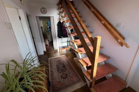 Entrance Hallway.JPEG