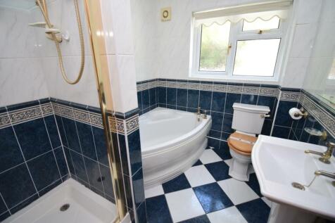 Ground Floor Bathroom.JPG