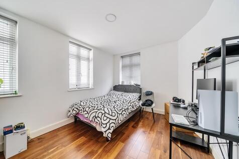 Bedroom - Flat 2