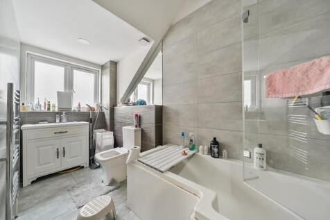 Bathroom - Flat 4