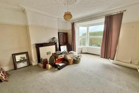 Reception Room-3.jpg