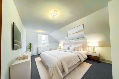 Bed 4 Staged