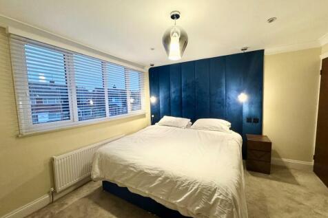 Upper Level Bedroom