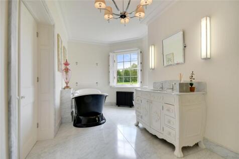 En Suite Bathroom