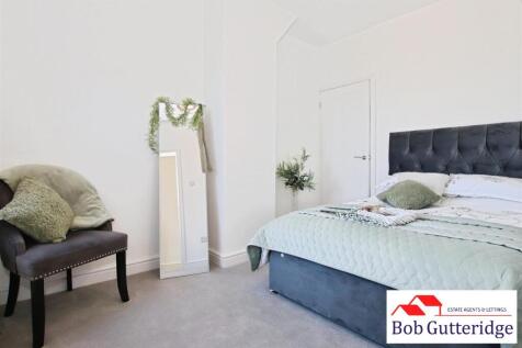 BEDROOM TWO (REAR)