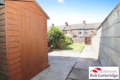 ENCLOSED REAR YARD