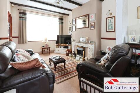 OPEN PLAN LOUNGE / FITTED KITCHEN / DINER