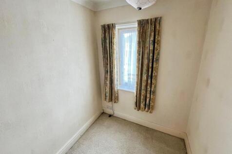 1471c8a5-Bedroom 20Three.jpg