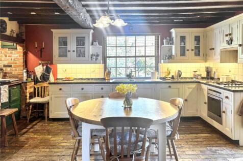 Kitchen/ Breakfast