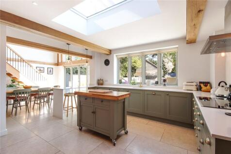 Kitchen/Breakfast Rm