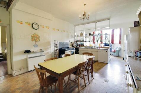 Kitchen/Breakfast Rm