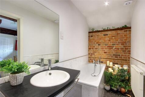 En Suite Bathroom