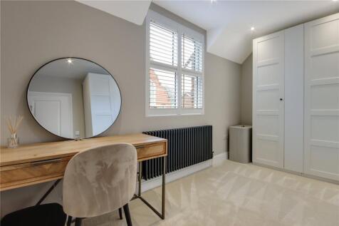 Bedroom/Dressing Rm