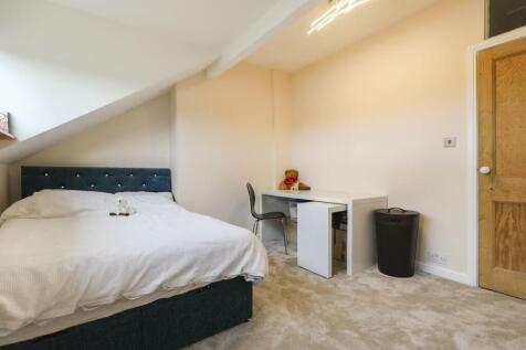 new bedroom pic.jpg