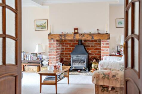 lifestyle fireplace.jpg