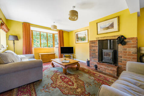 Lounge to Main Fa...