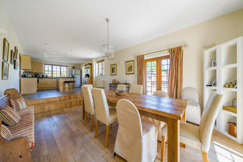 Kitchen / Dining ...