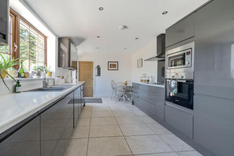 The Cottage Kitch...