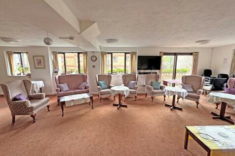 Communal Lounge