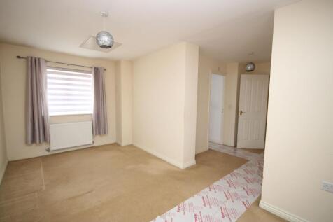 Master Bedroom (Dual Aspect)