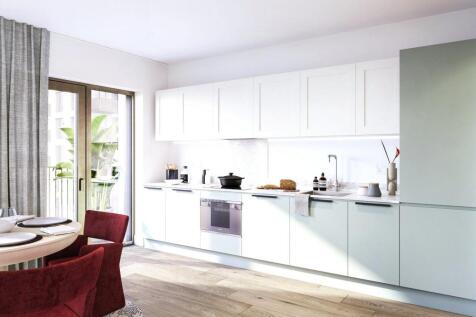 Royal Eden Docks E16