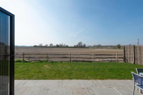 Frognal Farm Barns, Teynham