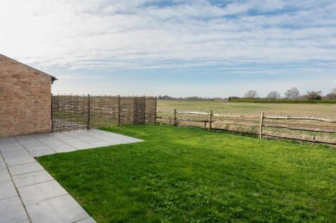 Frognal Farm Barns, Teynham