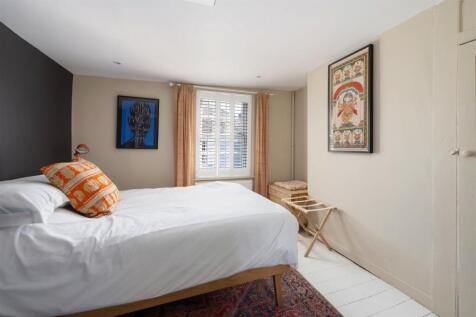 Island Wall, Whitstable