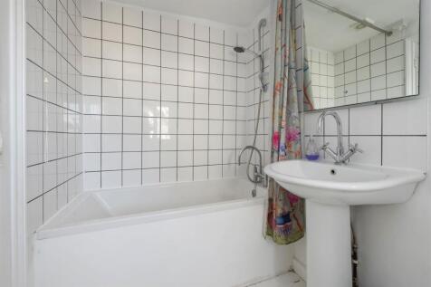 Island Wall, Whitstable