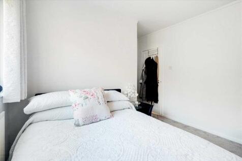 Bedroom Two (2)
