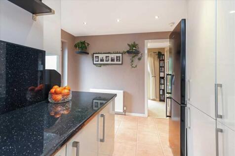 Utility Room (2)