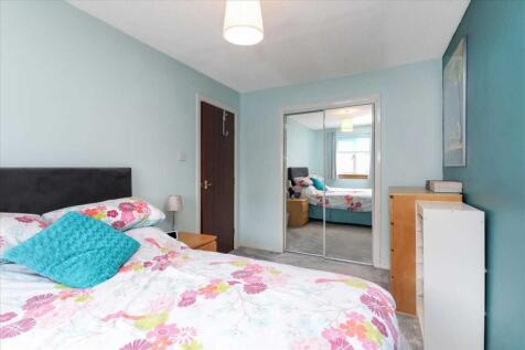 Bedroom Two (2)