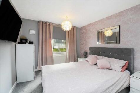 Bedroom One (1)