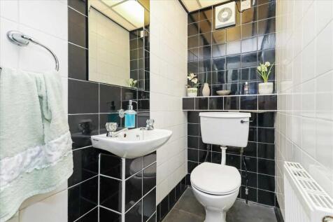 Lower Level WC