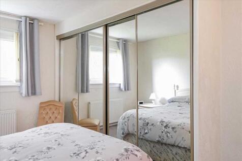 Bedroom One (3)