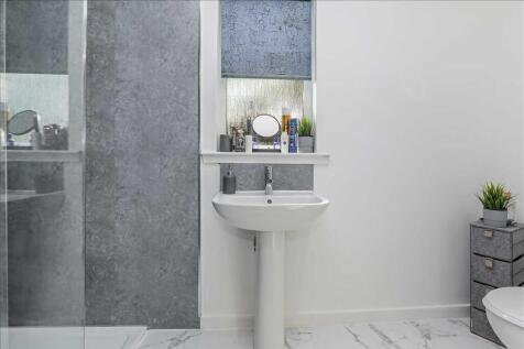 En Suite (Lower