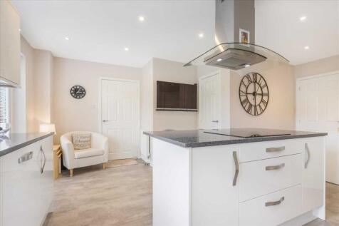 Breakfasting Kitchen