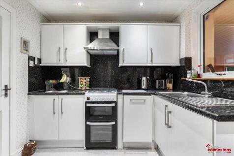 Breakfasting Kitchen