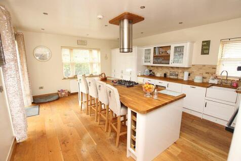 Kitchen photo 1