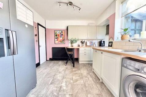 Kitchen breakfast view 3