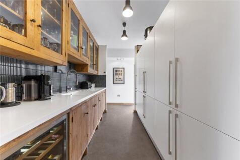 Butler&#39;s Kitchen